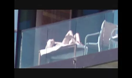 Coach sulla felicità con mamme porche italiane una bella ragazza.