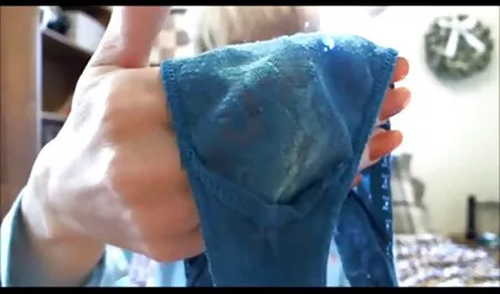 Il nonne troie video grande uomo tira sulla coda