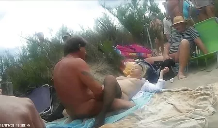 Una video porno mamme troie cagna un adulto.