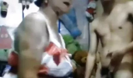 Bellezza di andare per il giorno, mamme troie porno gratis e ha dato il corpo ragazzo