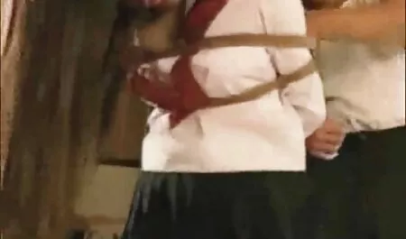 Barare ragazza bella Krala con il desiderio di fidanzato. mamme puttane italiane