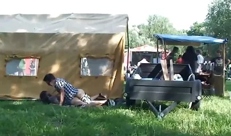 Bionda mamme italiane porche si rilassa il culo, e hanno nero