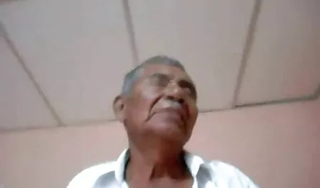 Ragazza ha sperma in bocca mamme italiane porcone