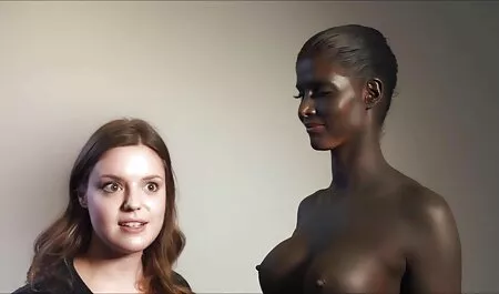 Questa ragazza vive molto con il marito delle sorelle e ha mamme porcone una bella bellezza.