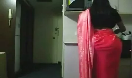 La ragazza era affascinata dal cesto e mamme troie scopano i figli si arrese immediatamente al maestro.