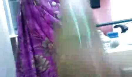 Un uomo che tradiva nel bagno di video sesso mamme porche sua moglie e nei ristoranti.
