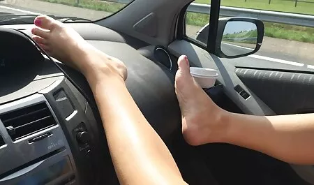 La rossa non video milf troie si preoccupò di sentire le membra dell'uomo.