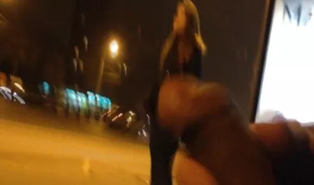 Ero in una bellezza lussuosa e madri troie mi precipitai a mangiarlo.
