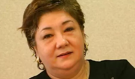 Splendida donna con Cazzo nero in tutti mamme focose i buchi
